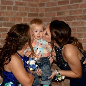 Meet your Posher, Holly